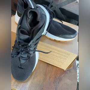 Nike Air Presto Black Women’s Size 10